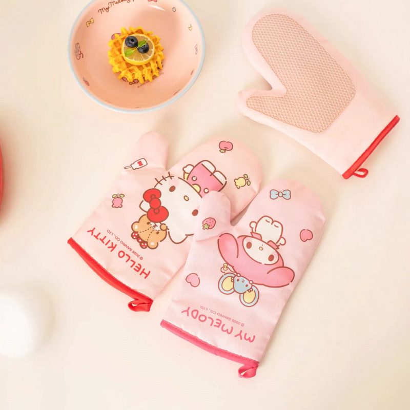 Guanti in silicone Hello Kitty - Oven Mitt Silicone recensione e prezzo