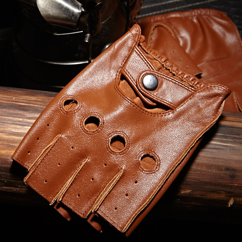 Guanti mezze dita da uomo di a - Leather Driving Glove recensione e prezzo